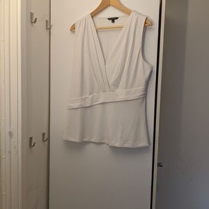 White Banana Republic sleeveless top size L